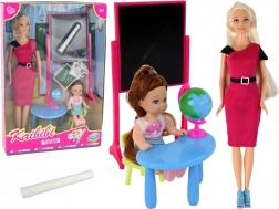 Set da gioco dell'insegnante con l'alunna e accessori scolastici