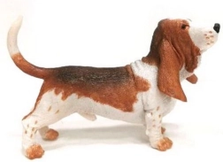 Statuetta di cane Basset