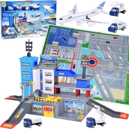 Grande set aeroporto con parcheggio e madre