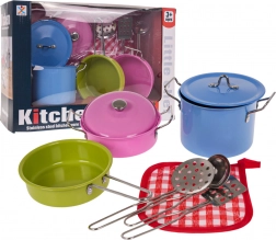 Pentole e utensili da cucina in metallo colorati