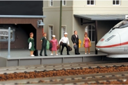 Piko figurine passeggeri 6 pz