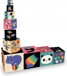 Torre pieghevole di cartone con immagini di Andy Westface