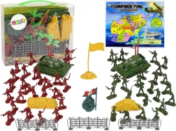 Grande set di gioco militare con alberi e carri armati