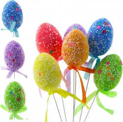 Uova di Pasqua colorate su filo con motivi bianchi e nastro 6 pz