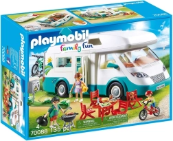 Set di personaggi Family Fun camper familiare