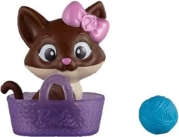 Barbie gattina nel cestino