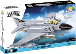Kit F-4 Phantom II con 703 pezzi in scala 1:48