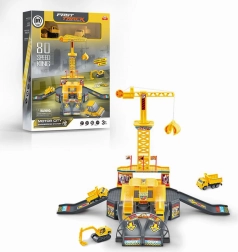 Parcheggio da costruzione con gru e accessori