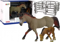 Set di Figure Cavallo e Puledro Razza Capricorn con Recinzione