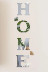 Adesivi murali lucidi HOME – lettere acriliche 3D argento con cuoricini