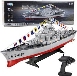 Nave da guerra RC da corsa con illuminazione LED 1:390