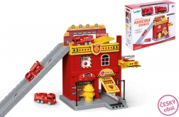 Stazione dei pompieri con auto e ascensore, confezione in ceco