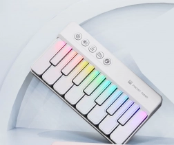 Mini pianoforte musicale bianco per bambini