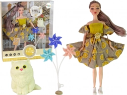 Bambola di stoffa Emily con girandole e gattino