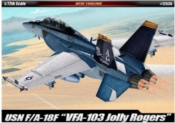 Modello in plastica dell'aereo F/A‑18F USN VF‑103 JOLLY ROGERS 1:72
