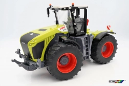 Modello trattore Britains CLAAS Xerion 5000
