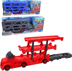 Camion rosso con rimorchio e pista da corsa