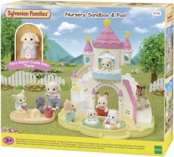 Sylvanian Families parco giochi con scivolo e piscina