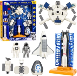 Set spaziale Exploration – razzo, shuttle, stazione, satelliti e astronauti con luci