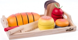 Set di legno per tagliare la colazione