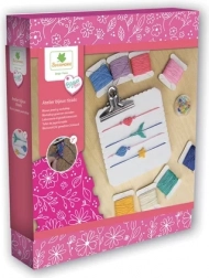 Creazione di gioielli – mini braccialetti macramè