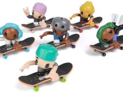 Tech Deck Sk8 Crew fingerboard con figurina