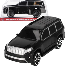 Auto fuoristrada nero con meccanismo a retrocarica pull back