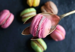 Ravensburger Puzzle Moment: macaron 300 pezzi