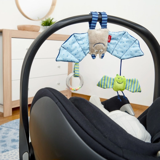 Pratica sospensione su passeggino, seggiolino auto e lettino