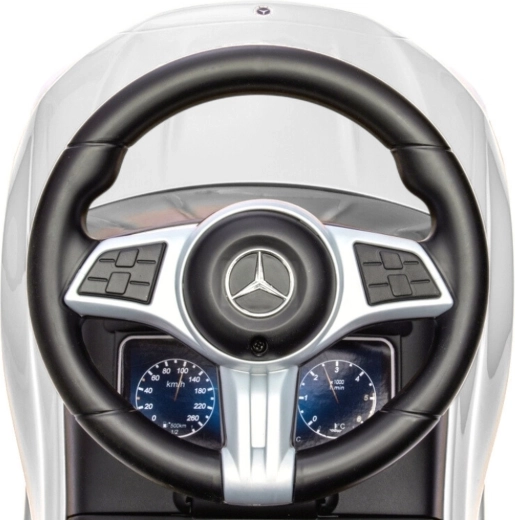 Volante con suoni e dettagli realistici