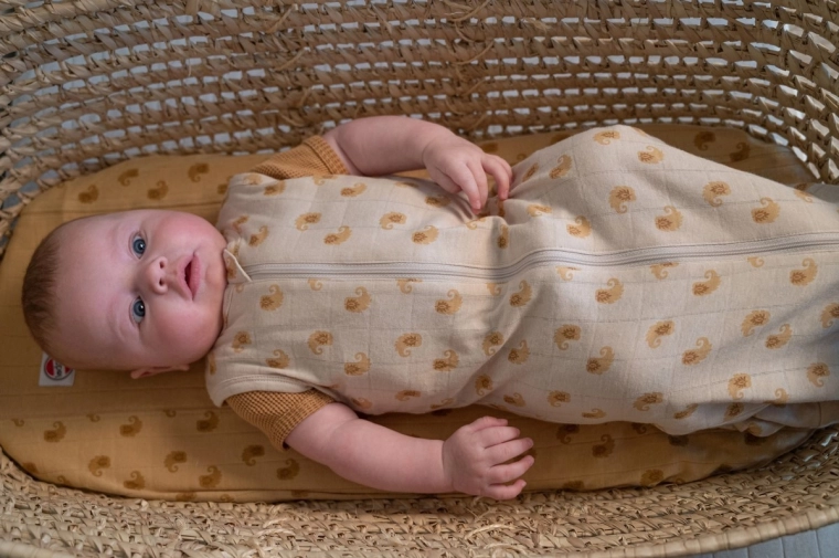 Maglia in cotone traspirante delicata sulla pelle