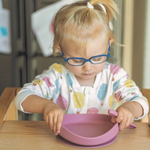Piatto con ventosa per un’alimentazione stabile