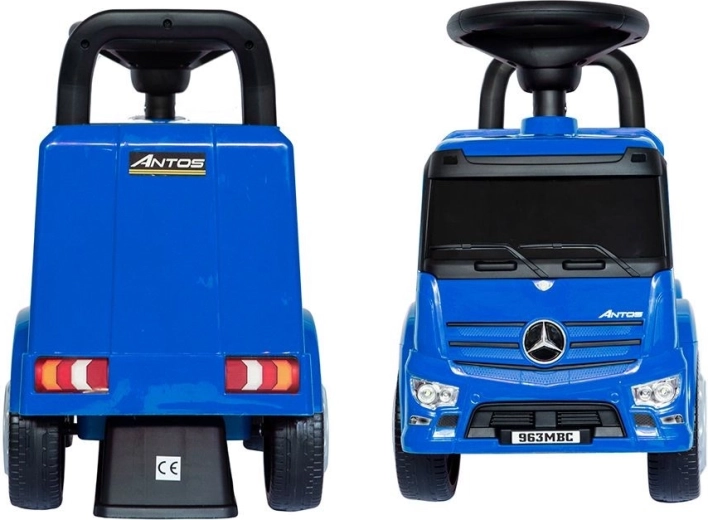 Licenza ufficiale Mercedes‑Benz e design realistico del truck