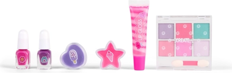 Labbra lucide e ciocche giocose