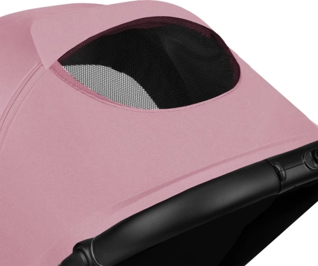 Ampia capottina con UPF50+ e ventilazione