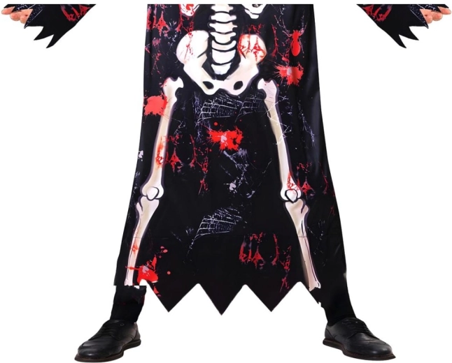 Aspetto spettrale dalla testa ai piedi