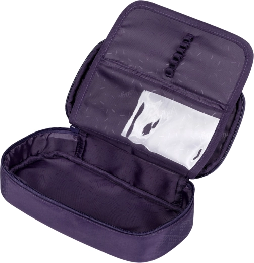 Ampio scomparto principale e doppia patta