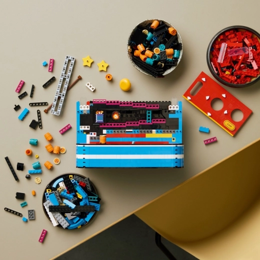 1367 pezzi e costruzione intelligente con LEGO Builder