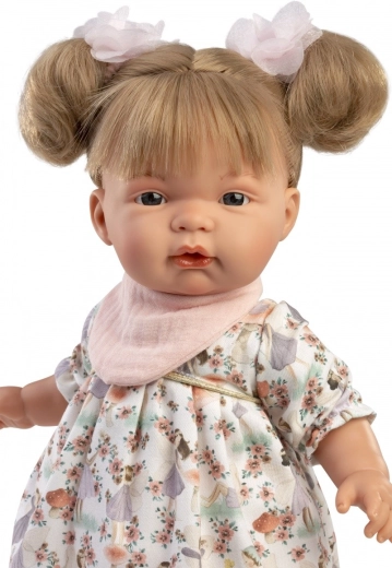 Outfit alla moda e lavorazione di qualità