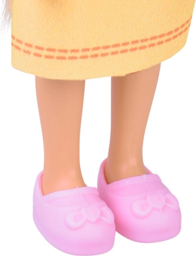 Outfit adorabile con scarpette rosa