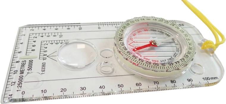 Lente d’ingrandimento e cordino per un utilizzo comodo