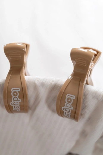 Clip compatte in elegante beige