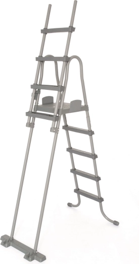 Gradini antiscivolo e maniglie robuste