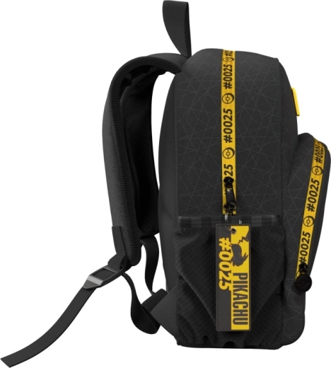 Tasche pratiche e chiusura facile