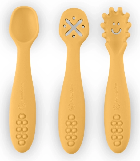 3 tipi di cucchiaini per diverse fasi dell’alimentazione