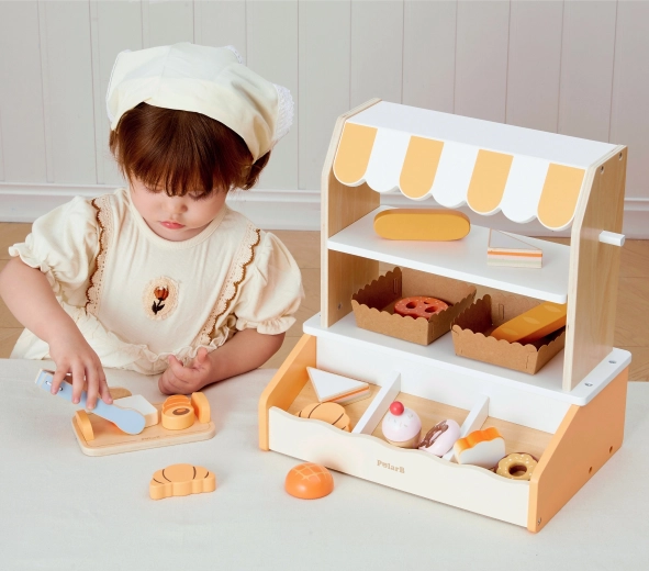 Negozietto realistico con organizzazione ordinata