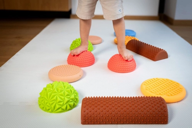 Allenamento dell’equilibrio sicuro per i bambini