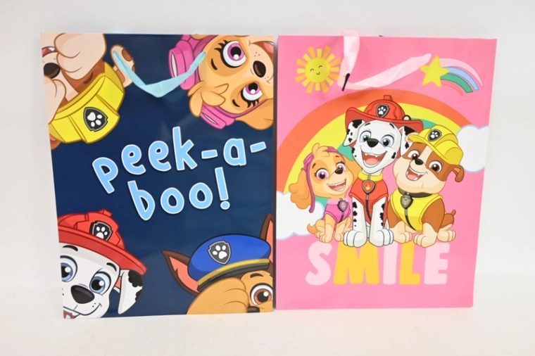 Borsa regalo in carta con personaggi su licenza per bambini 34 × 26 cm