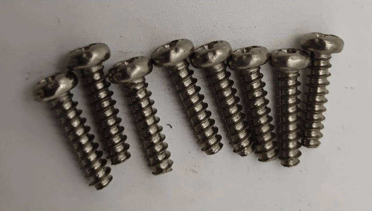 Vite autofilettante a croce con testa bombata 3 × 12 mm per Voltage, Major, Tiger e Hoolk - 1 pezzo