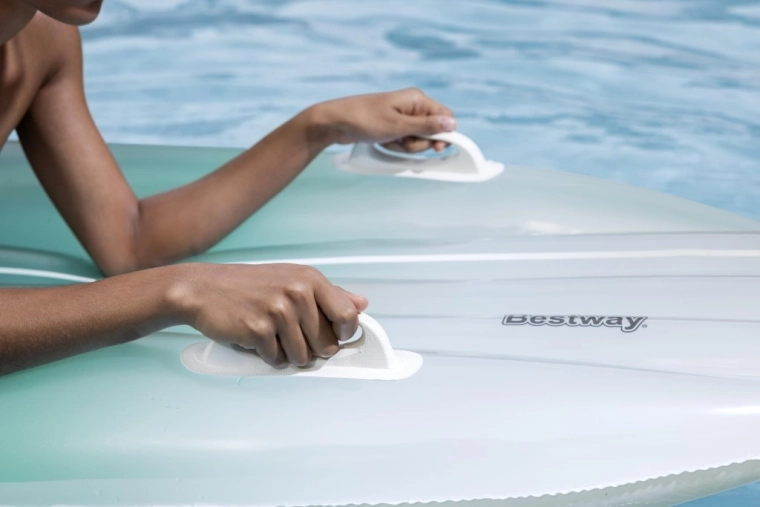 Presa sicura e controllo in acqua